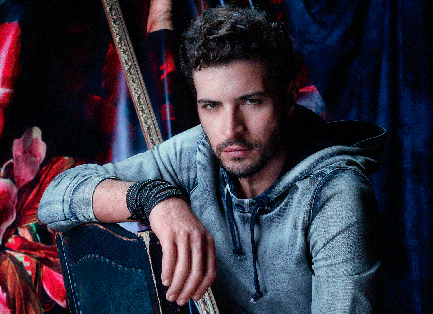 Ator paraibano é hospitalizado após beber gasolina acidentalmente