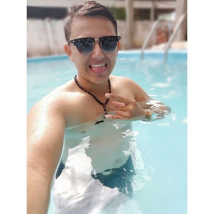 Jovem morre afogado após mergulhar em piscina