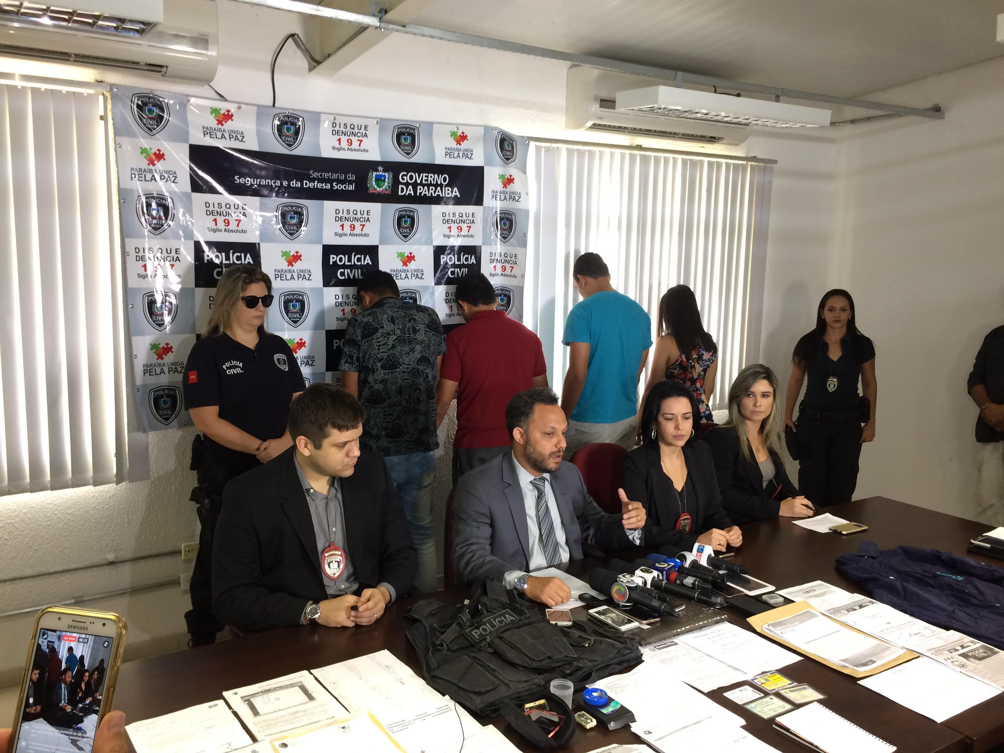 Polícia prende mais cinco suspeitos de participação em fraudes a concursos públicos