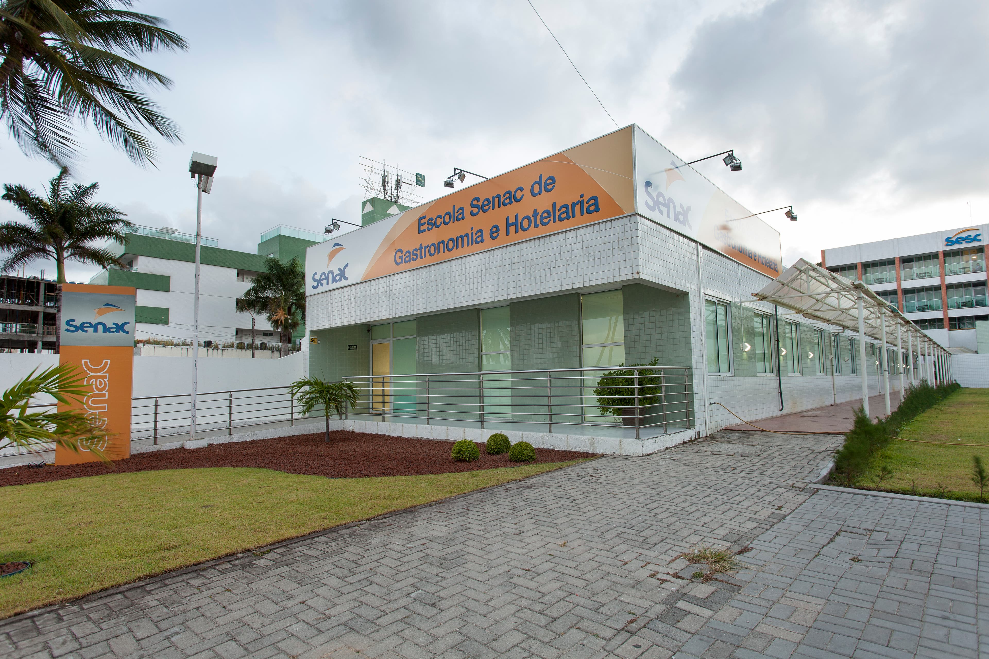 Senac promove dez oficinas nas áreas de Gastronomia, Hotelaria, Turismo e Eventos