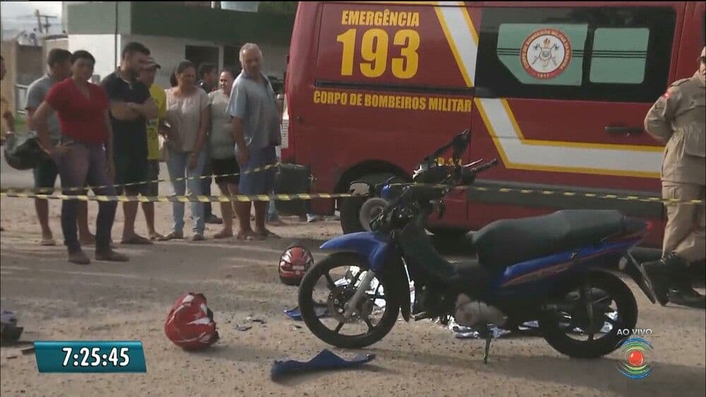 Mulher morre atropelada por carreta ao cair de moto em Campina Grande