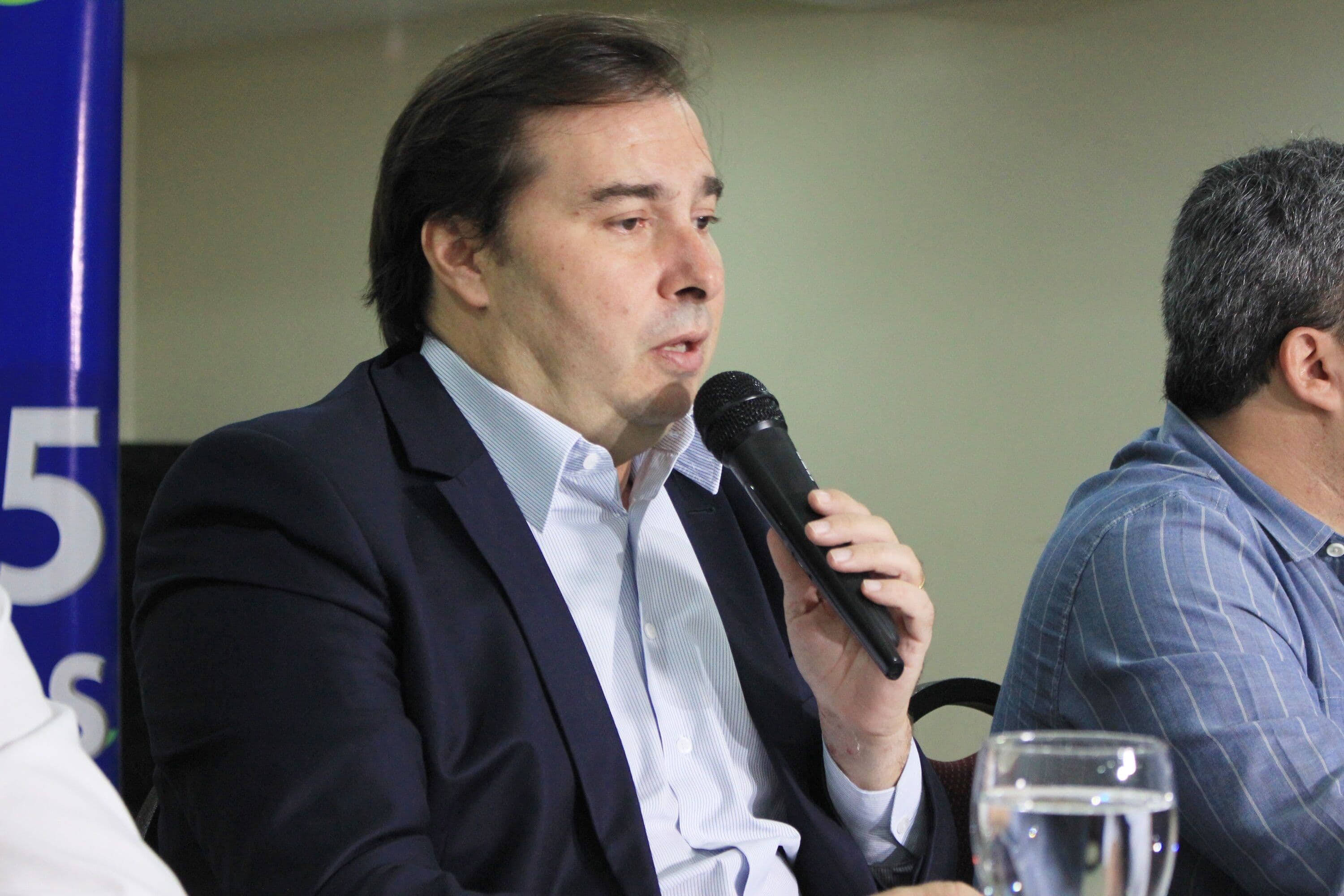 Rodrigo Maia diz ter as melhores chances de vitória e que na Paraíba alianças serão comandadas por diretório regional