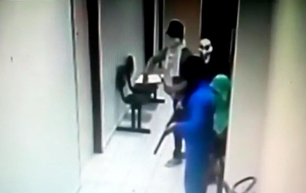 Bandidos invadem igreja evangélica e roubam cofre em Campina Grande