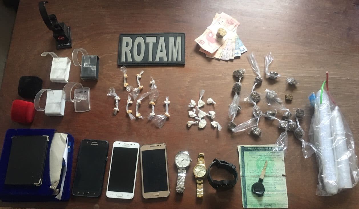 Polícia apreende explosivos e drogas com suspeitos em Campina Grande