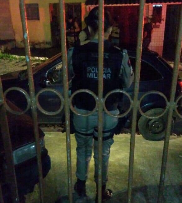 Jovem é executado com cinco tiros dentro de um veículo em Santa Rita