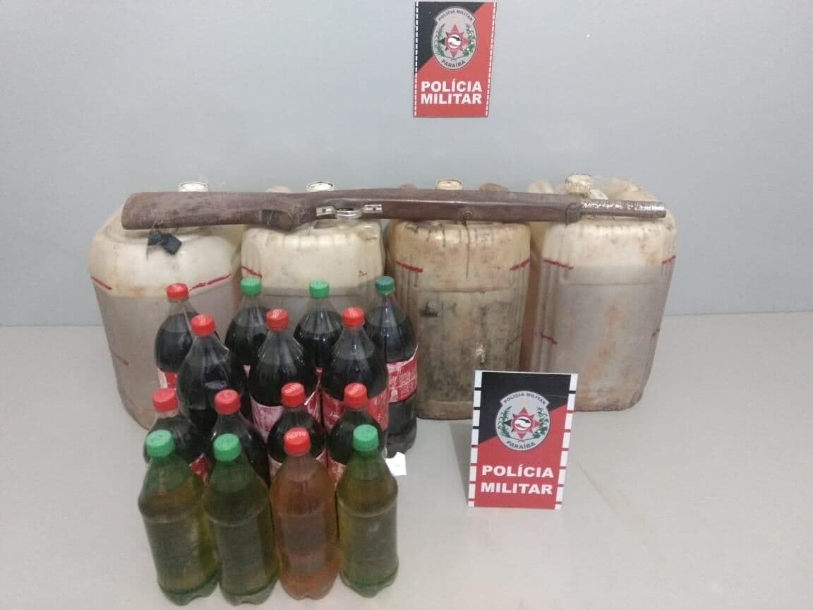 Polícia Militar apreende vasilhames com combustíveis armazenados de forma irregular na Zona da Mata