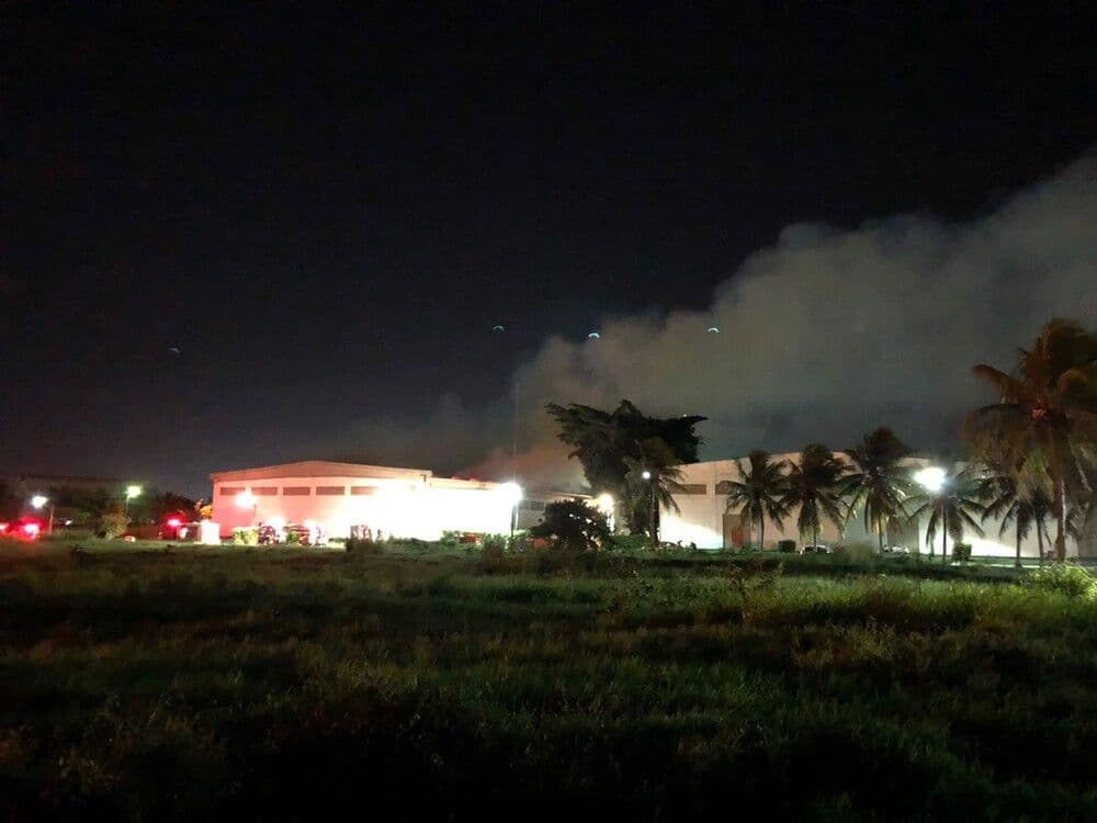 Incêndio de grandes proporções atinge fábrica em Santa Rita