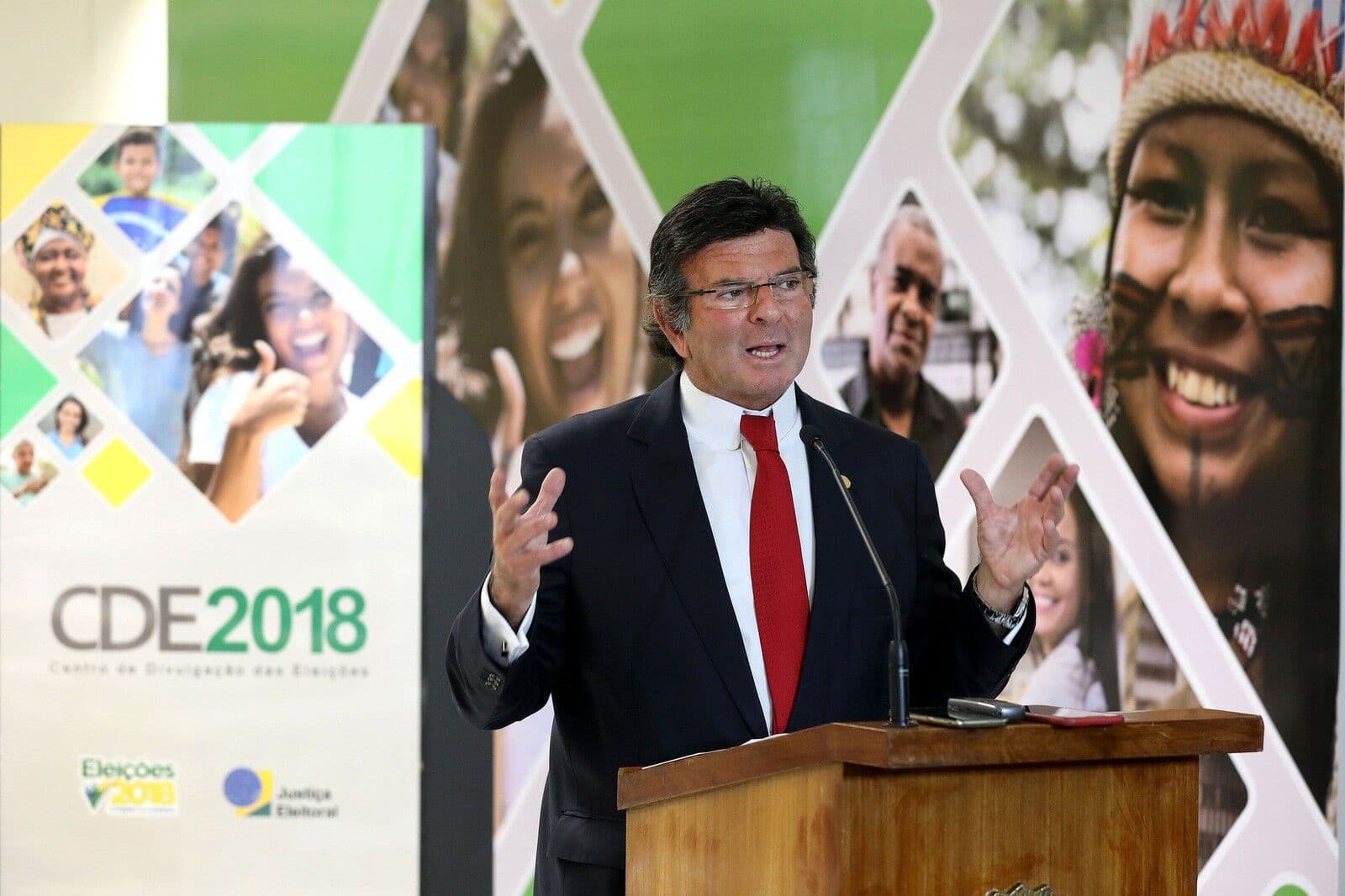 Número de jovens aptos a votar cai 14% em 4 anos, diz TSE