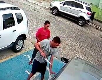 Mulher é vítima de sequestro relâmpago no bairro de Jaguaribe em JP