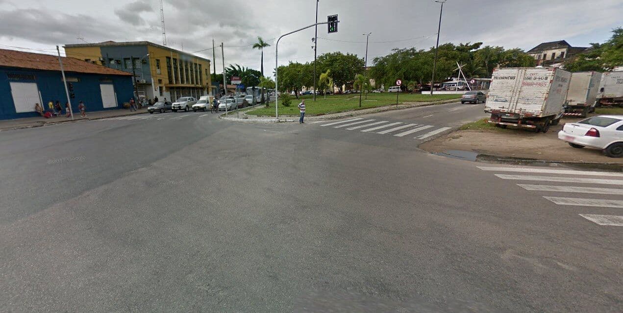 Trecho da Avenida Sanhauá em JP é bloqueado para realização de obras de drenagem