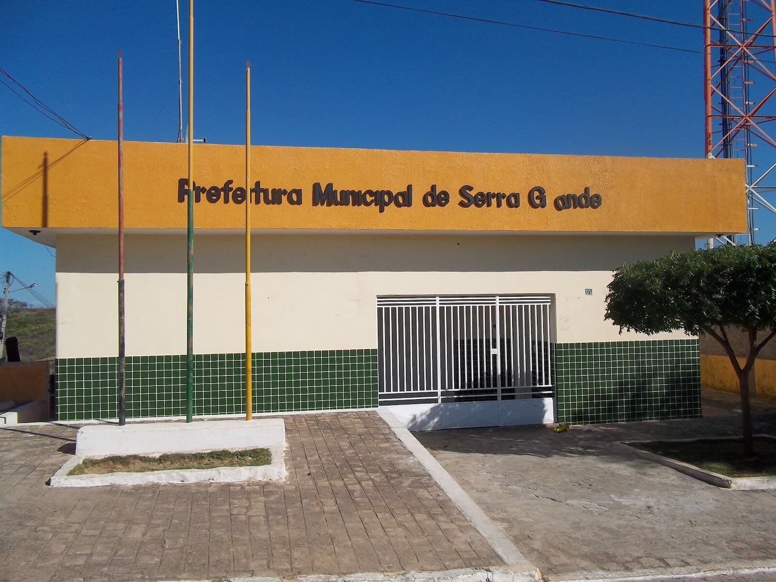 Com menos de 3 mil habitantes, Prefeitura de Serra Grande vai gastar mais de R$ 500 mil para construir praça de eventos