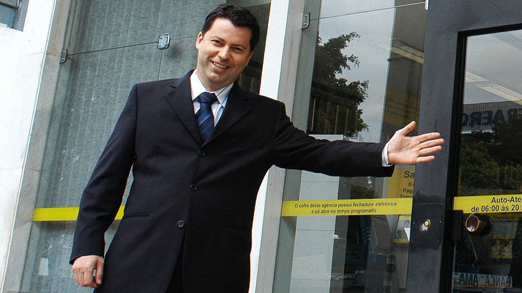 Presidente do Banco do Brasil pede demissão e passará a comandar a Cielo