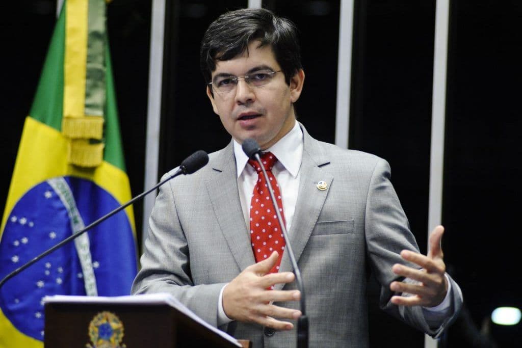 CCJ pode votar nesta quarta o fim do foro privilegiado para políticos