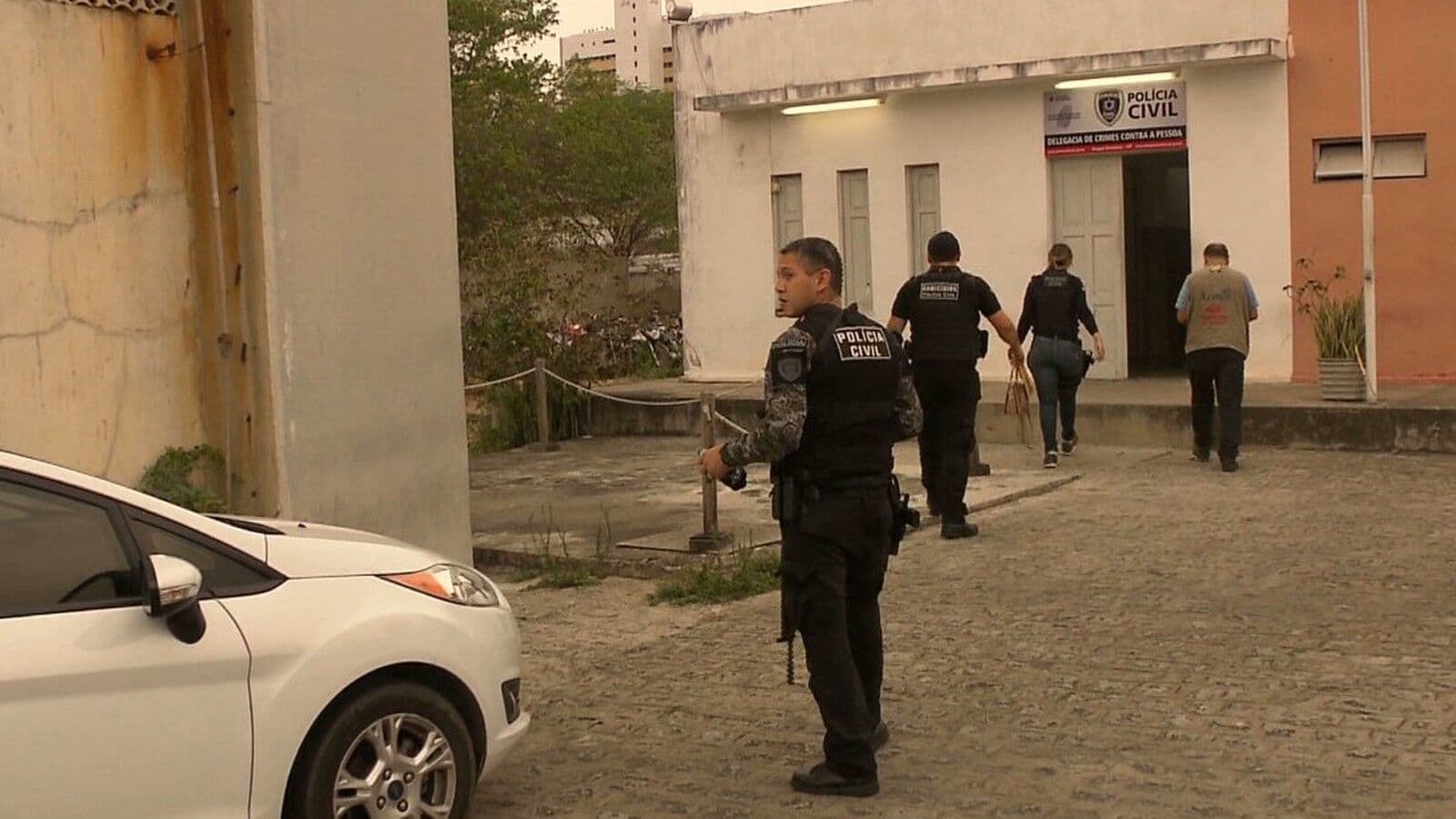 Três homens são presos e mandados são cumpridos no Serrotão em operação contra homicidas