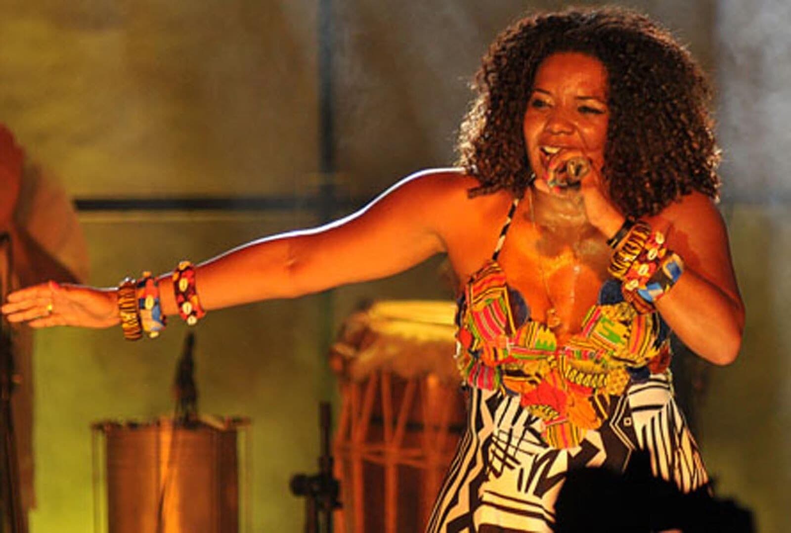 Nova música de Margareth Menezes será lançada hoje no show de Réveillon em JP