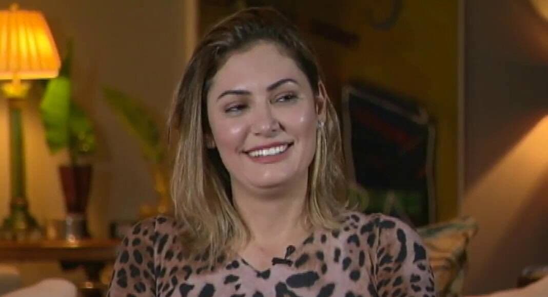 Michelle Bolsonaro chega a Brasília nesta quarta