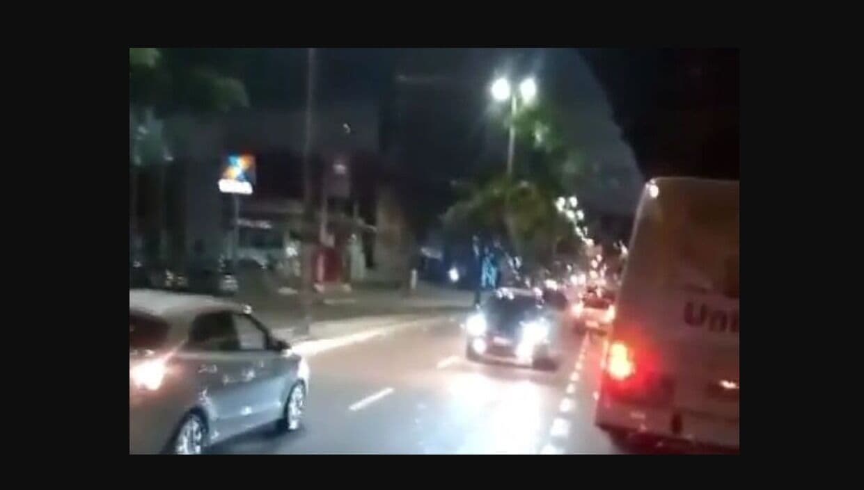 Roubo de veículo assusta motoristas na Avenida Epitácio Pessoa