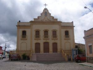 TCE intima prefeito de Serra Redonda para explicar possíveis irregularidades em contrato de mais de R$ 500 mil para reforma de escola