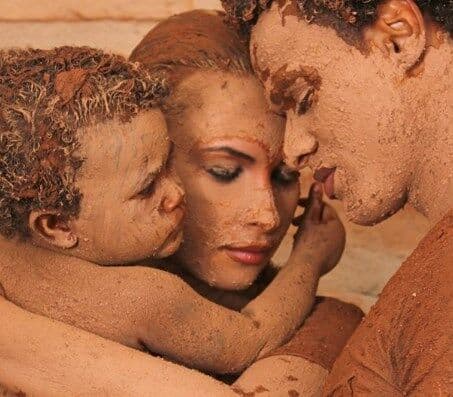 SEM NOÇÃO: Brasileiros fazem "ensaio de beleza" inspirado em tragédia em Brumadinho