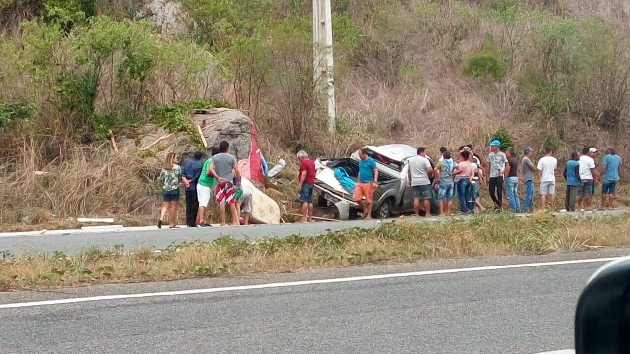 Acidente envolvendo uma caminhonete deixa cinco pessoas feridas na Paraíba