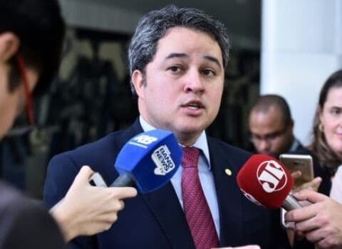 Efraim Filho cobra do Governo Federal o Canal de Integração do Brejo