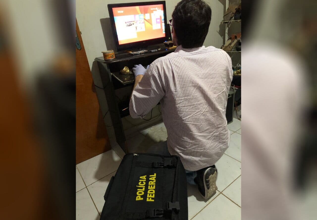 Polícia Federal deflagra operação contra pornografia infantil na Paraíba; um homem é preso