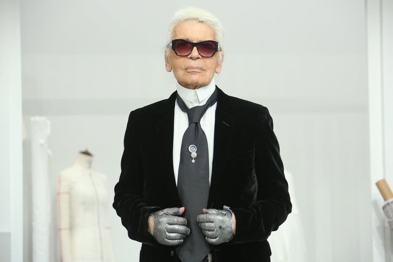 Morre estilista Karl Lagerfeld, diretor criativo da Chanel