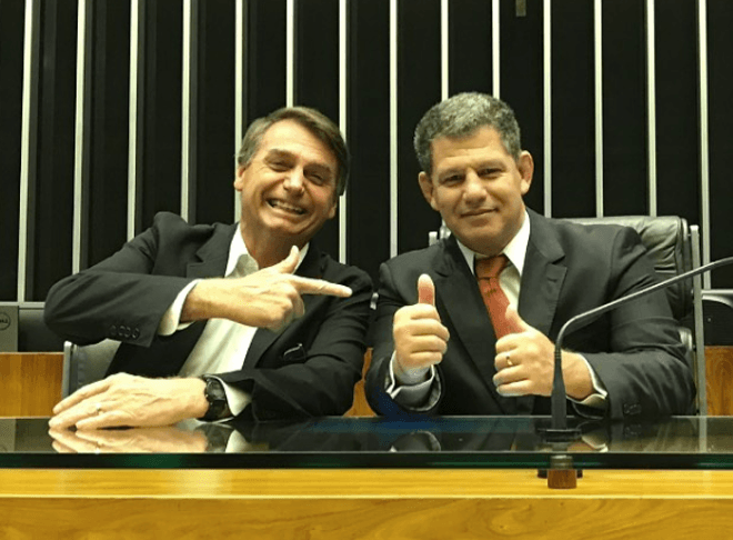 Comissão do Senado aprova convite para Bebianno explicar supostas candidatas laranjas