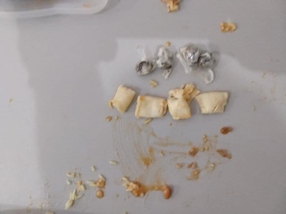 Mulher é presa ao tentar entrar em presídio com droga escondida em marmita