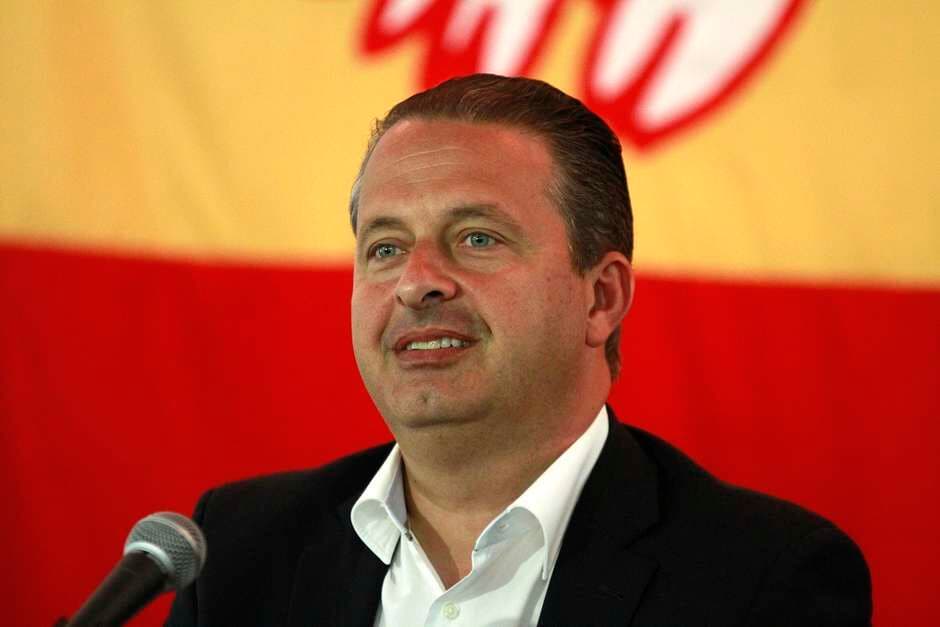 Polícia Federal investiga donos de avião que caiu com Eduardo Campos