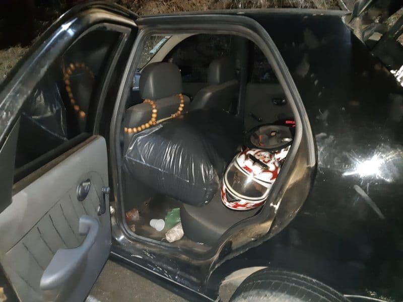 Policiais prendem cinco pessoas e apreendem 30 kg de maconha em Campina Grande