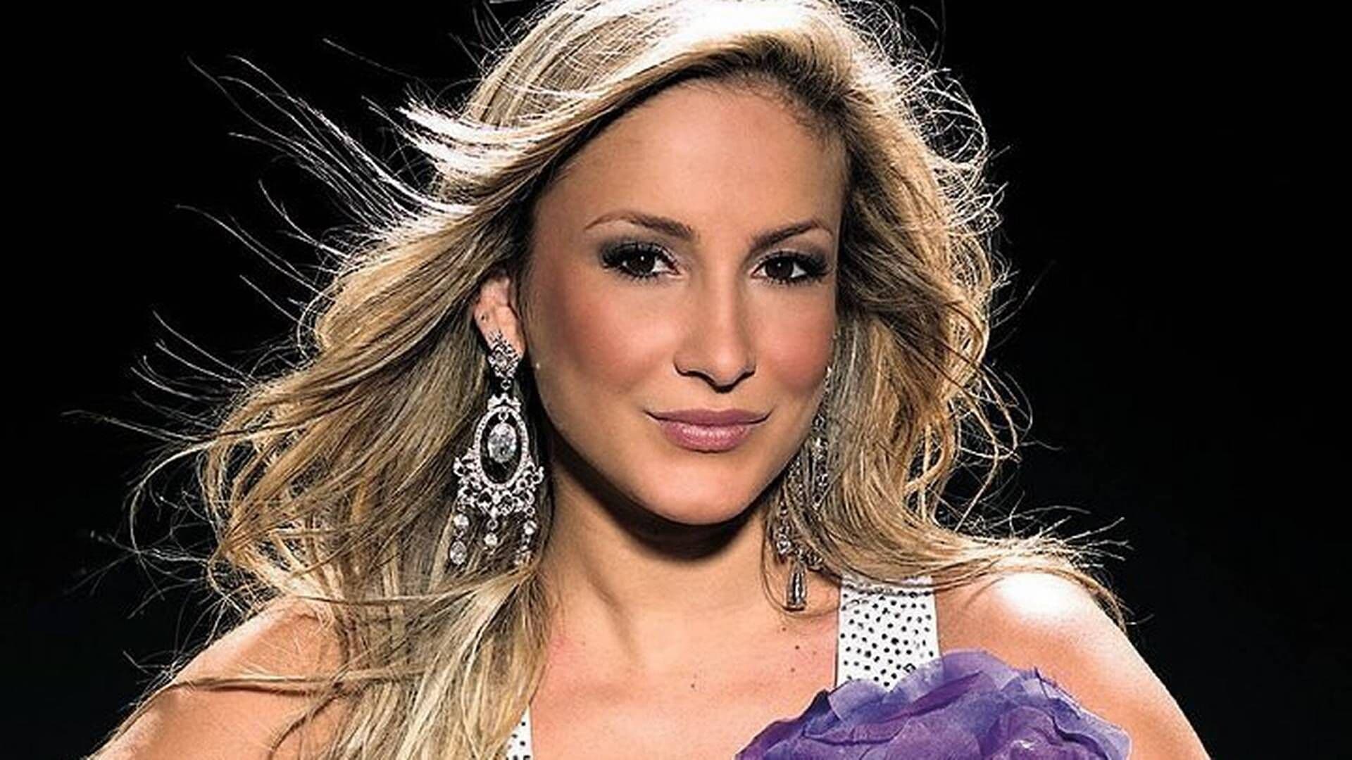 Claudia Leitte celebra sete meses de gravidez e revela que sofreu aborto em 2018