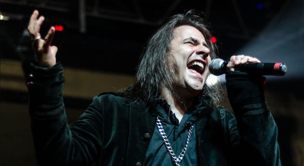 Morre Andre Matos, ex-vocalista e fundador do Angra