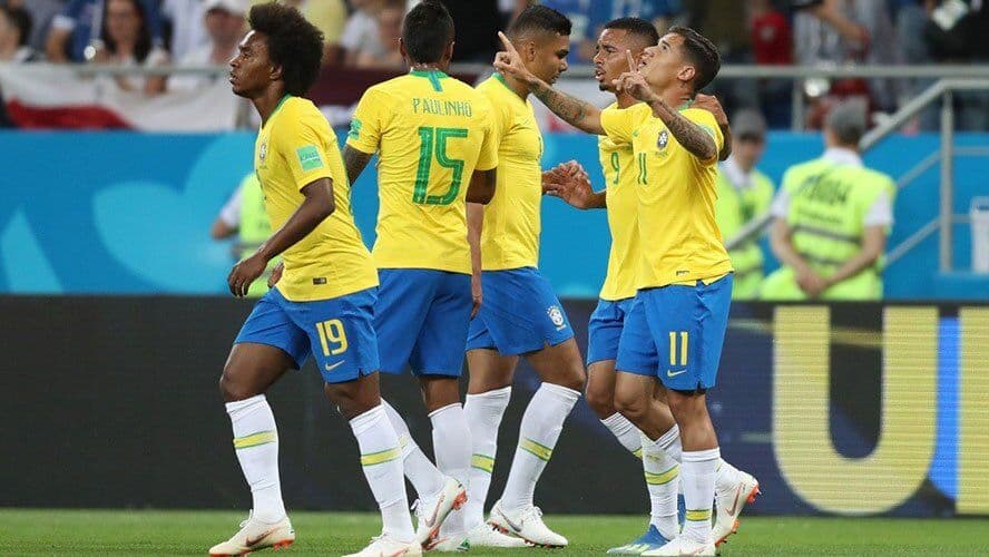 Brasil enfrenta Peru nesta terça em busca da sexta vitória seguida