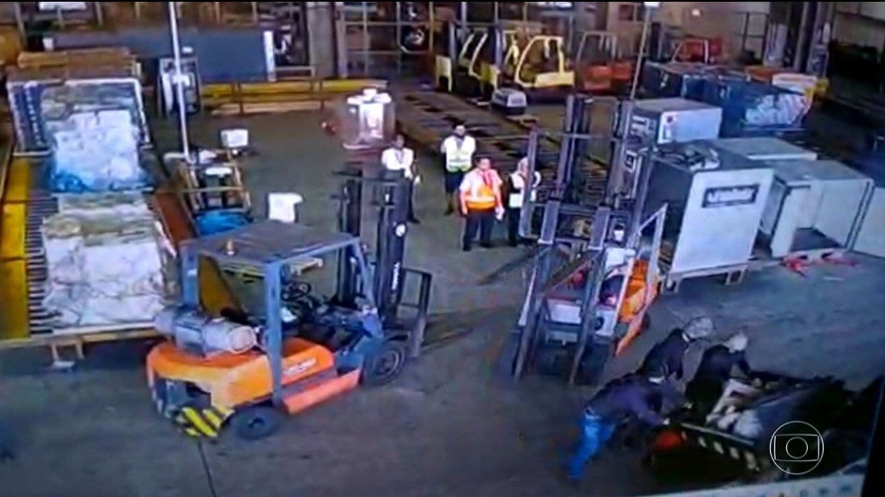 Polícia de SP prende dois suspeitos de participação no roubo de 720 quilos de ouro