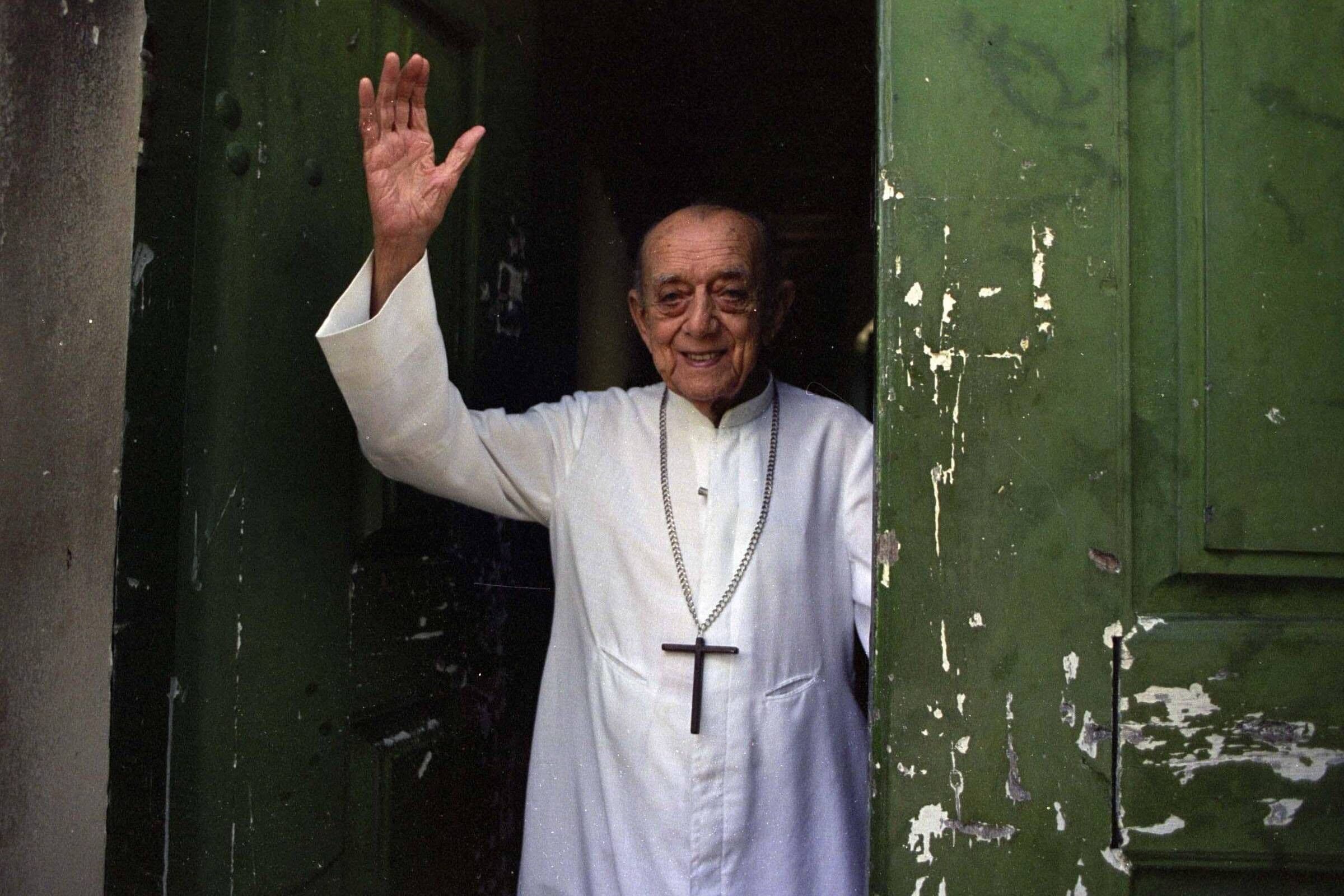 Canonização de dom Hélder avança no Vaticano 20 anos após sua morte