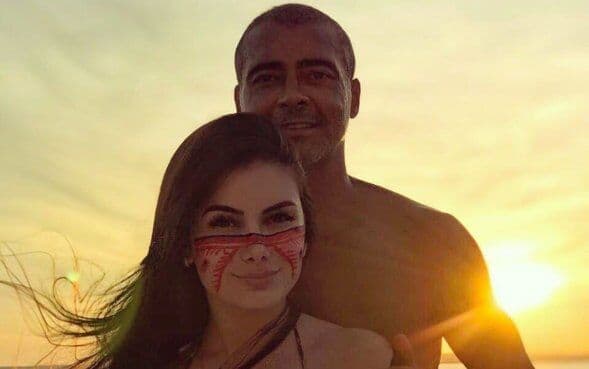 Romário termina namoro com estudante 31 anos mais nova