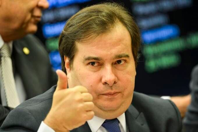 Polícia Federal finaliza inquérito e atribui a Maia corrupção, lavagem de dinheiro e 'caixa três'