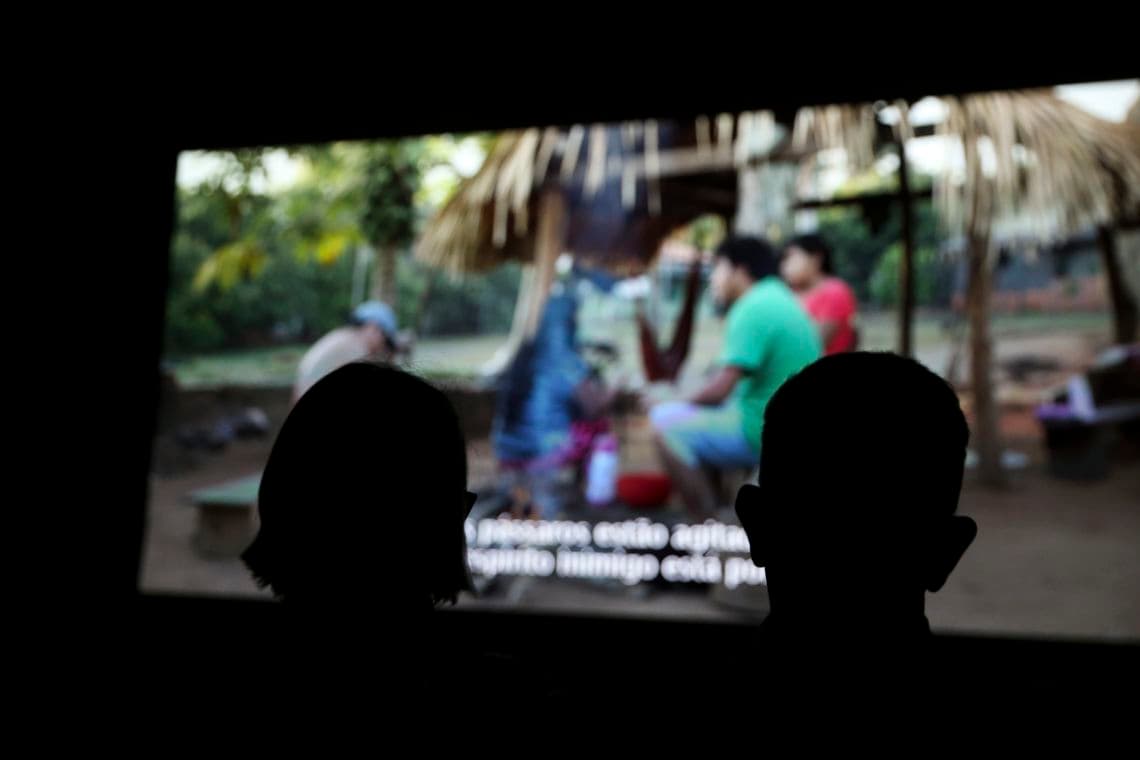 Audiodescrição gera inclusão nas salas de cinema