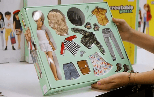 Fabricante da Barbie lança linha de bonecos sem gênero definido