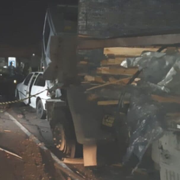 Mecânico morre após ser atropelado por caminhão em Santa Rita