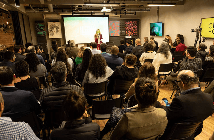 'Quem tá errada é a lei e nós vamos desobedecer, sim', diz mãe sobre o uso medicinal da maconha