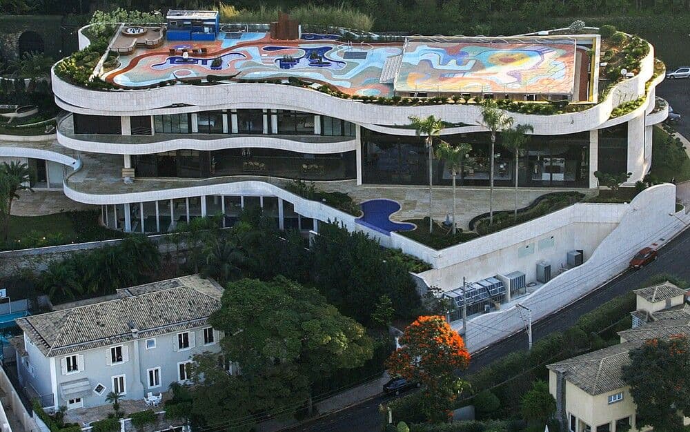 Mansão do ex-banqueiro Edemar Cid Ferreira em SP é vendida em leilão por R$ 9 milhões