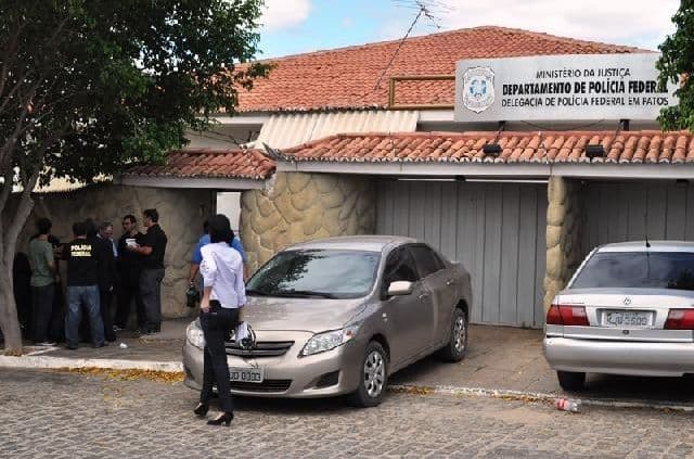 Operação Recidiva: engenheiro e empresário que estavam foragidos se entregam à Polícia Federal