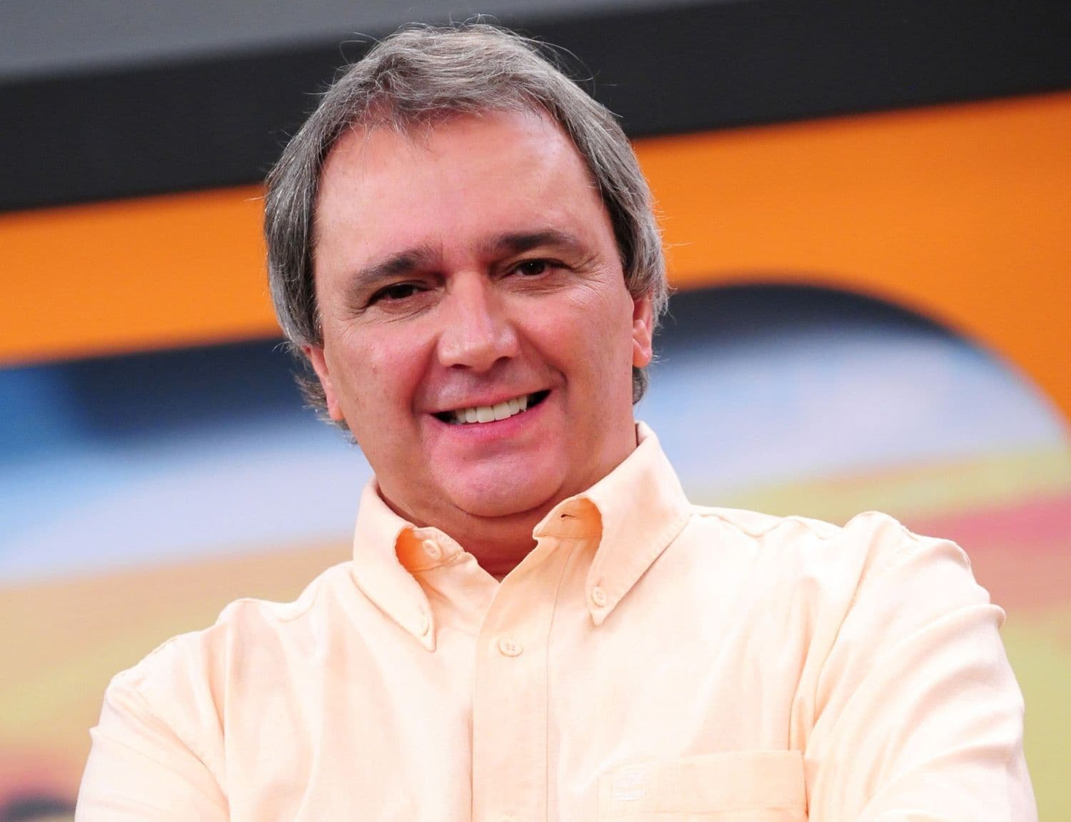 Comentarista Reginaldo Leme deixa TV Globo após 41 anos