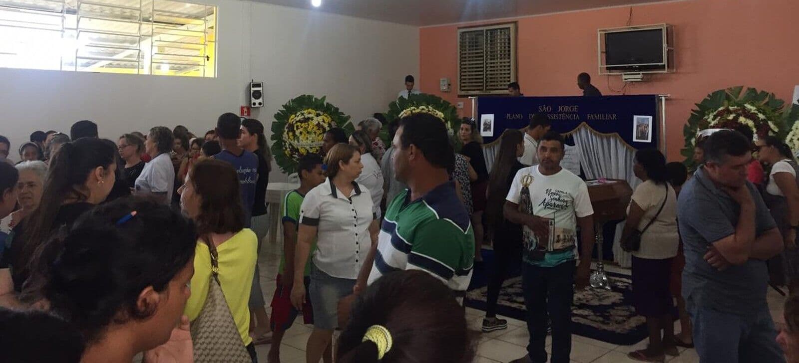 Trigêmeos morrem afogados em rio ao tentar salvar irmã