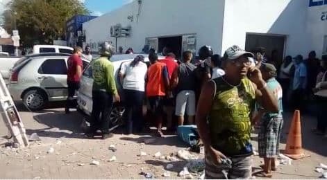 Manifestantes fazem protesto por morte de ciclista na BR-230