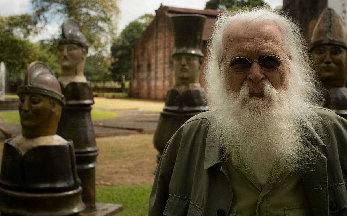 Ceramista Francisco Brennand morre aos 92 anos, no Recife