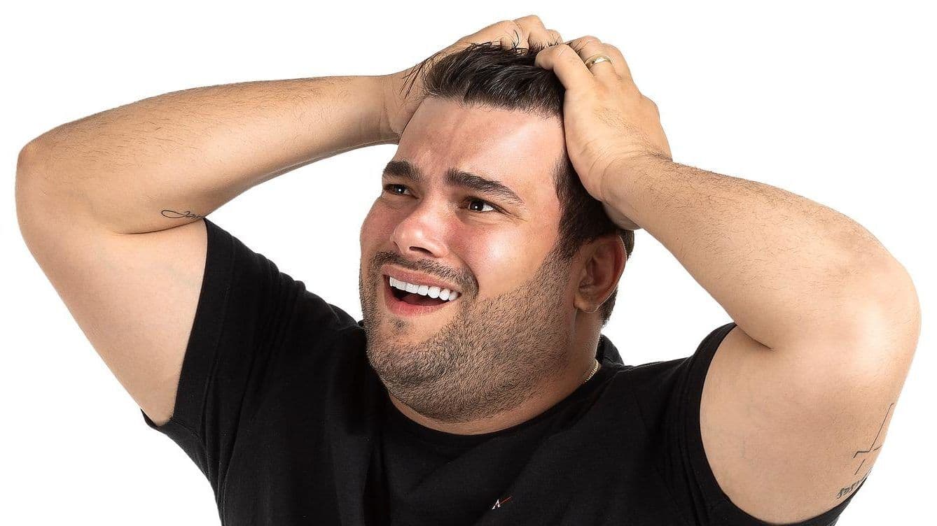 Humorista paraibano Rafael Cunha passa por cirurgia de apendicite e tem parte do intestino perfurado e retirado