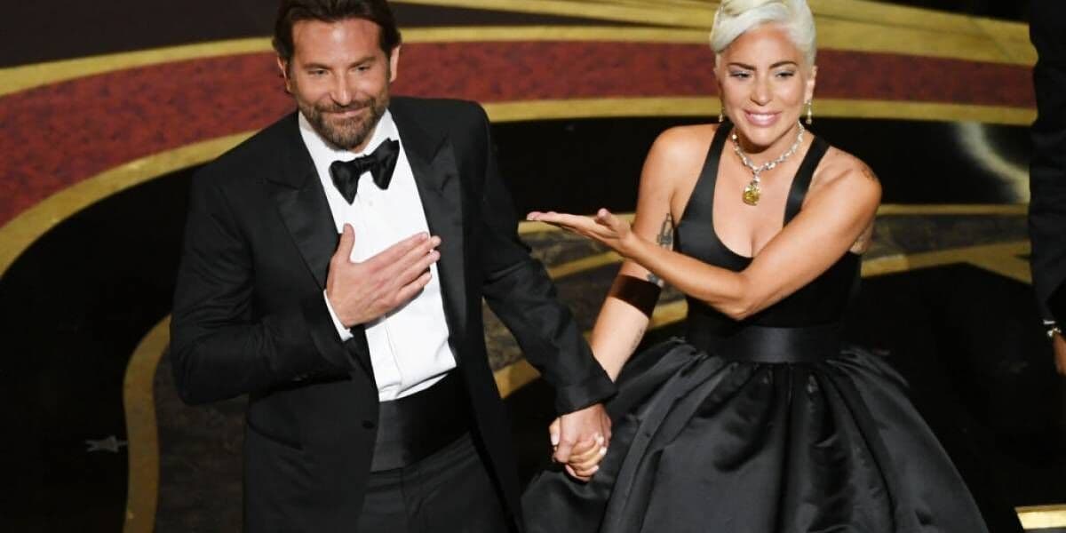 Lady Gaga se mudou para apartamento de Bradley Cooper em Nova York, diz revista